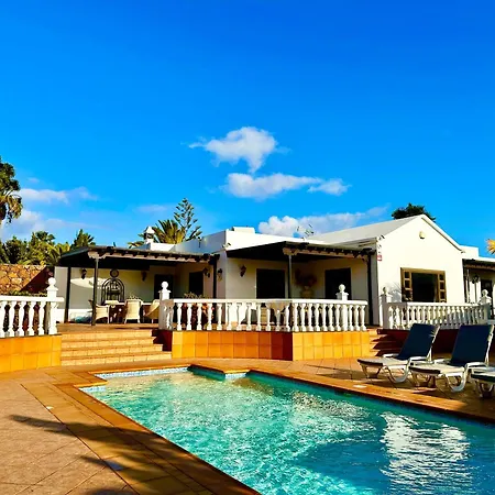 Villa Casa Bellisima Puerto del Carmen (Lanzarote)